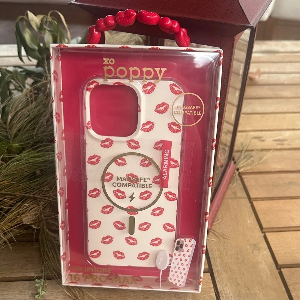 Xo poppy red lips iPhone 16 pro max case